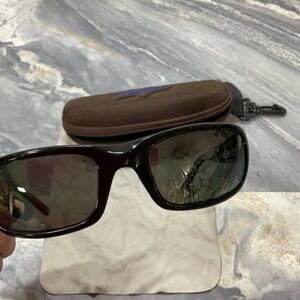 Maui Jim Black Sunglasses Stingray STG-BG Maui MJ-103-02 Italy Dark Gray Lenses